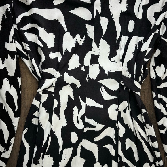 NWT Women's Nine West Knot-Back Long Sleeve Dress in Black & White Size Small - Picture 3 of 8
